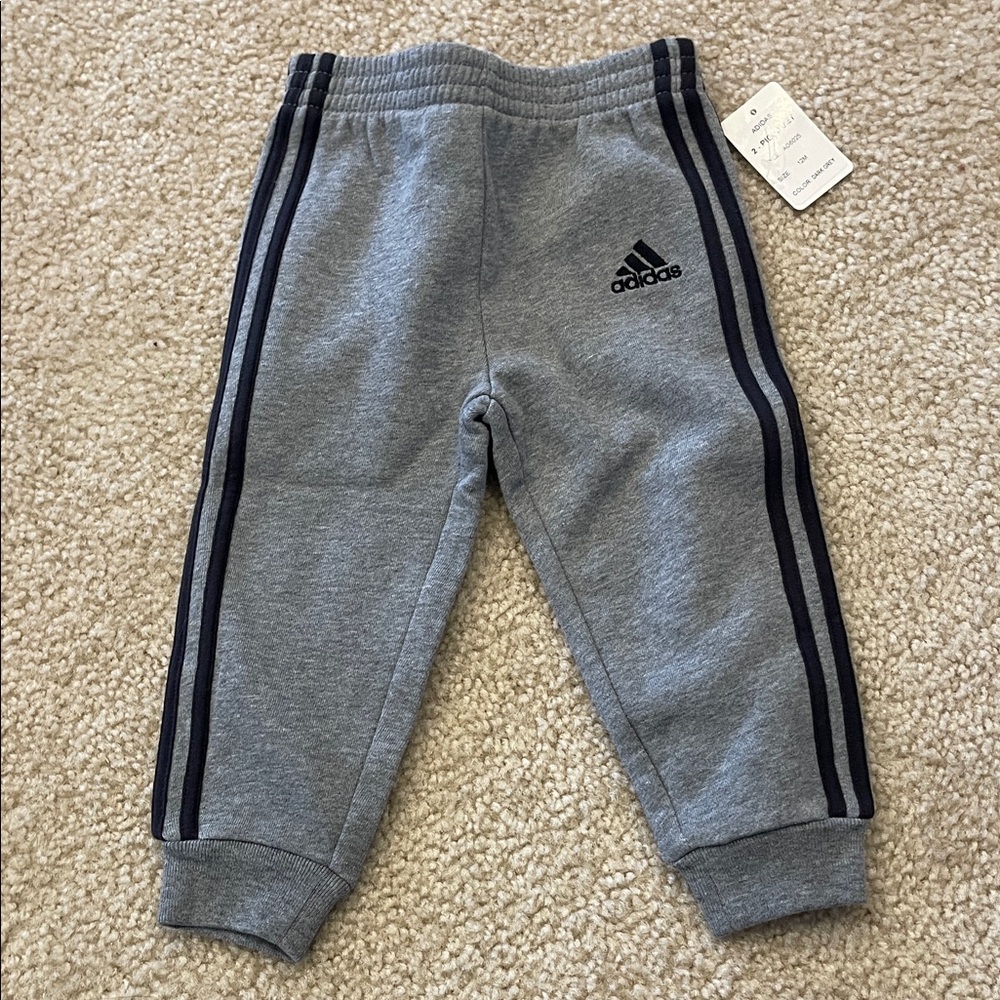 NWT Adidas Infant 2-Piece Tracksuit Set Size 12M - Picture 5 of 6